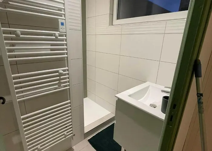 Maison Au Coeur Du Vignoble Charentais بيت للعطل